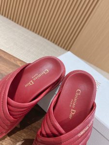一比一原單A貨DIOR2024新款涼鞋女款拖鞋紅色