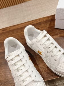 DIOR迪奧原單高仿鞋子一比一復刻女款運動鞋 真皮材質