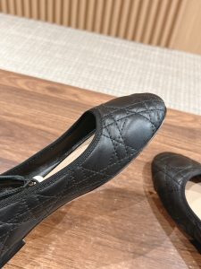 頂級原單DIOR真皮女款休閒鞋 商務鞋子