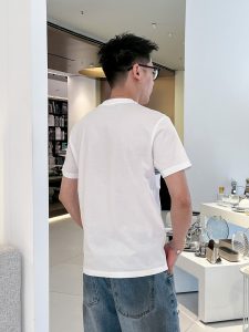 Fendi高仿專櫃同步長絨棉短袖圓領T恤 男裝 白色