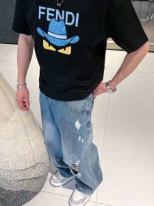 專櫃同步Fendi新品長絨棉短袖logo小怪獸T恤