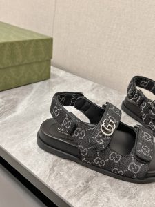 頂級原單Gucci情侶鞋沙灘涼鞋 經典老布鞋 黑色
