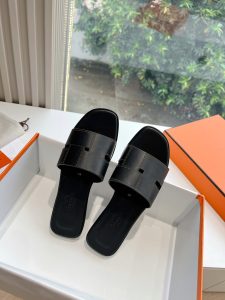 頂級高仿G042H家 2024春夏新款 HERMES涼鞋 專櫃同步 黑色
