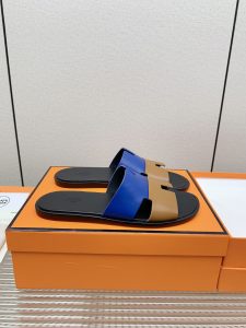 經典設計官網同步愛馬仕高仿Hermes男裝涼鞋特別騷的設計