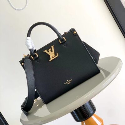 M22311黑色Louis Vuitton高仿精品手袋四方包系列