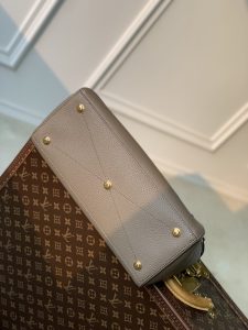 M22927灰色頂級A貨真皮手提包真皮包包