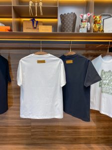 頂級高仿LV路易威登2024新品純棉短袖印花T