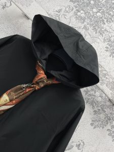 頂級高仿一比一原單中長款LV連帽開衫外套薄款