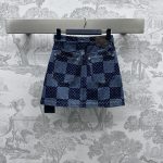 頂級高仿LV2024新品怕七個紐扣女裝半裙