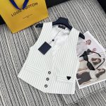 高仿路易威登衣服春夏系列女款無袖馬甲時尚背心