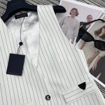 高仿路易威登衣服春夏系列女款無袖馬甲時尚背心
