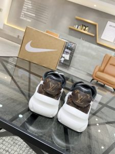 頂級代購奢侈品LV高仿真皮材質休閒鞋低幫運動鞋
