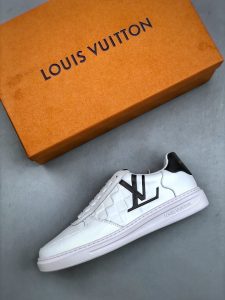 米蘭時尚走秀款Louis Vuitton高仿白色運費休閒鞋
