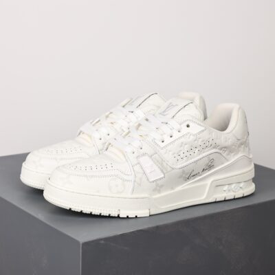 高大上的白色路易威登LV原單高仿鞋男裝運動休閒低幫鞋