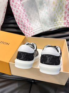 新品男裝原單LV運動休閒鞋 黑色