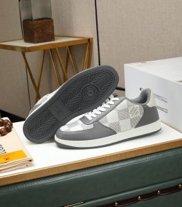 最新款專櫃同步LV路易威登高仿休閒鞋