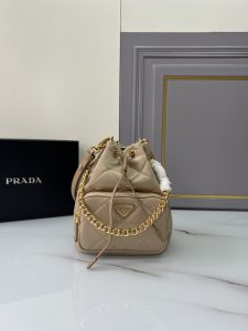 1比1複刻普拉達包包 Prada Re-Edition 1995 Chaîne Re-Nylon 肩背袋 棕色
