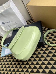 高仿原單普拉達包包 Prada Cleo 亮面皮革單肩包 腋下包 緑色