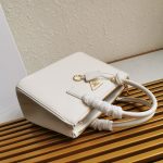 複刻普拉達包包 中號Prada Galleria Saffiano皮革手袋 殺手包 奶白