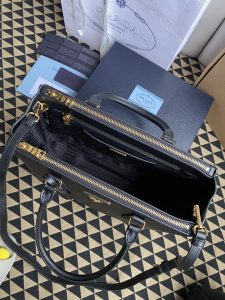 高仿普拉達包包 大號Prada Galleria Saffiano皮革手袋 殺手包 黑色
