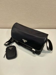 原單複刻普拉達包包 Prada Re-Nylon和Saffiano皮革單肩包 黑