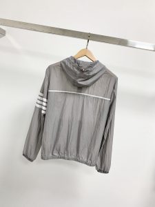 頂級精品服裝特姆佈朗高仿薄款皮護衣連帽外套
