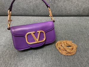 専櫃複刻VALENTINO華倫天奴包包 Garavani LOCÒ小號小牛皮手袋 紫色