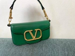 専櫃複刻VALENTINO華倫天奴包包 Garavani LOCÒ小號小牛皮手袋 緑