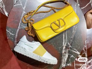 原單複刻VALENTINO華倫天奴包包 VLOGO SIGNATURE LOCÒ小牛皮手袋 黃色