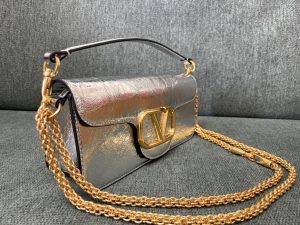 原單複刻VALENTINO華倫天奴包包 VLOGO SIGNATURE LOCÒ小牛皮手袋 銀