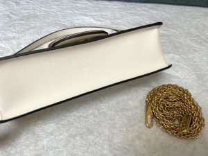 原單複刻VALENTINO華倫天奴包包 VLOGO SIGNATURE LOCÒ小牛皮手袋 白