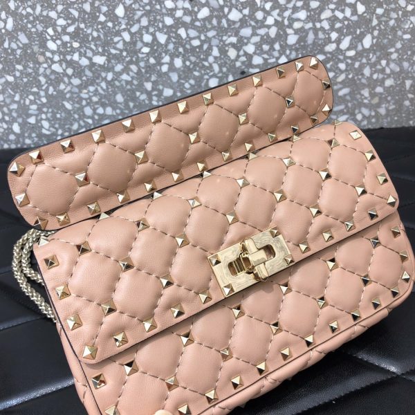 高仿VALENTINO華倫天奴包包 ROCKSTUD SPIKE小號軟牛革手袋 杏色