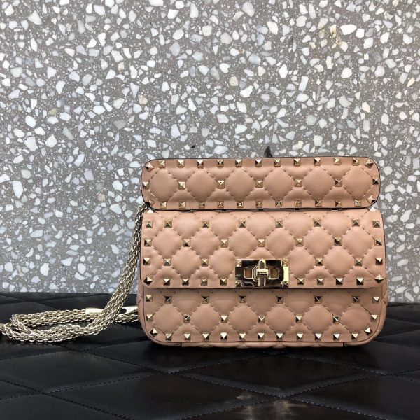 高仿VALENTINO華倫天奴包包 ROCKSTUD SPIKE小號軟牛革手袋 杏色