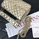 原單複刻VALENTINO華倫天奴包包 ROCKSTUD SPIKE中號軟牛革手袋 金色