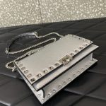 原單VALENTINO華倫天奴包包 Garavani ROCKSTUD粒面小牛皮鏈條手袋 銀色
