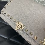 原單VALENTINO華倫天奴包包 Garavani ROCKSTUD粒面小牛皮鏈條手袋 灰色