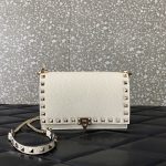 原單VALENTINO華倫天奴包包 Garavani ROCKSTUD粒面小牛皮鏈條手袋 米白