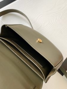 専櫃複刻YSL聖羅蘭包包 kaia滑面皮革小型書包 馬鞍包 深綠