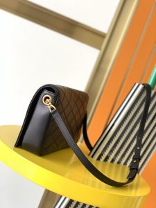 1比1高仿YSL聖羅蘭包包 kate 99絎縫納帕皮翻蓋手袋 黑色