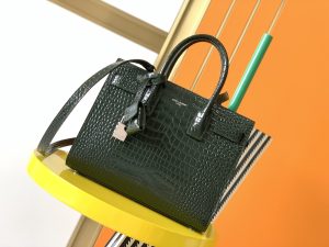 高仿YSL聖羅蘭包包 sac de jour鱷魚壓紋光面皮革手袋 中型緑色