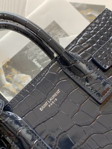 高仿YSL聖羅蘭包包 sac de jour鱷魚壓紋光面皮革NANO手袋 深藍