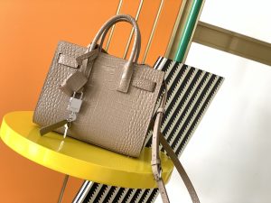 高仿YSL聖羅蘭包包 sac de jour鱷魚壓紋光面皮革NANO手袋 杏色