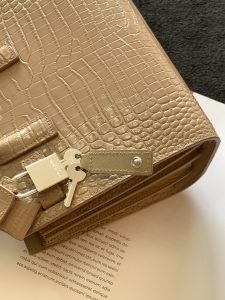 高仿YSL聖羅蘭包包 sac de jour鱷魚壓紋光面皮革NANO手袋 杏色