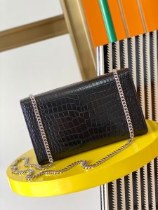 1比1複刻YSL聖羅蘭包包 kate鱷魚壓紋皮革中型流蘇手袋 黑銀