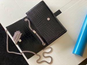 1比1複刻YSL聖羅蘭包包 kate鱷魚壓紋皮革中型流蘇手袋 黑銀