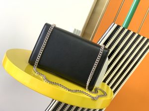 専櫃複刻YSL聖羅蘭包包 kate粒面皮革小型流蘇手袋 平紋黑銀