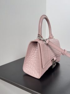 高仿balenciaga巴黎世家 HOURGLASS 加小號鱷魚紋壓紋手提包沙漏包冰粉