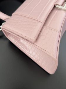 高仿balenciaga巴黎世家 HOURGLASS 鱷魚紋壓紋手提包沙漏包冰粉