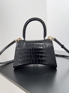 高仿balenciaga巴黎世家 HOURGLASS 鱷魚紋壓紋手提包沙漏包 黑色金扣