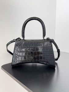 高仿balenciaga巴黎世家 HOURGLASS 鱷魚紋壓紋手提包沙漏包 黑色黑扣